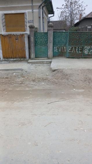 Casă cu 5 camere cu Teren 669 Mp în Pătulele