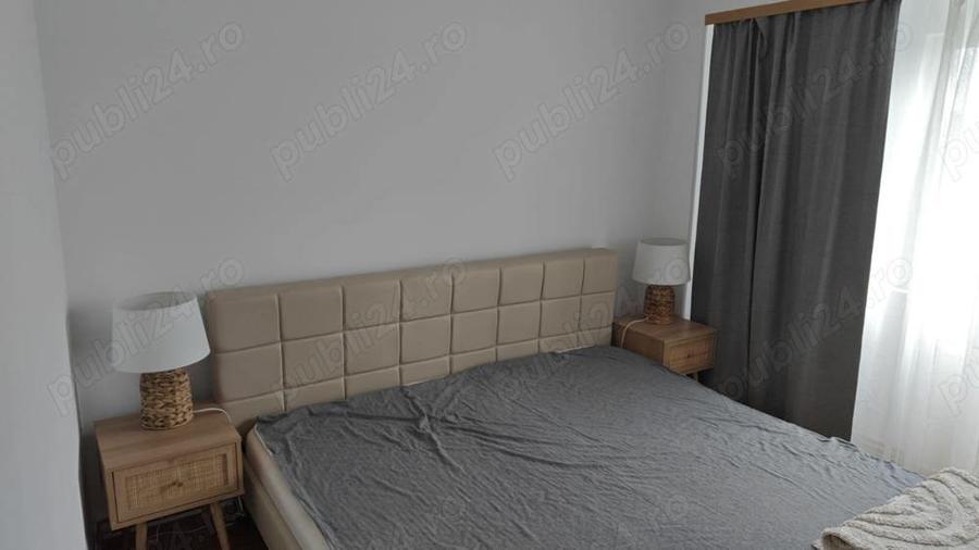 Apartament cu 3 camere decomandat în Lipovei