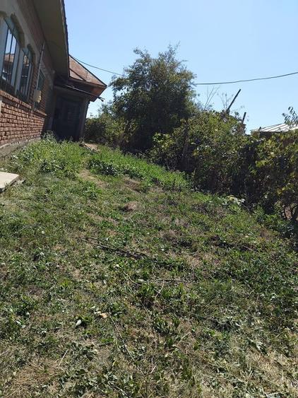 Casă cu 4 camere cu Teren 1000 Mp în Poienarii-Rali