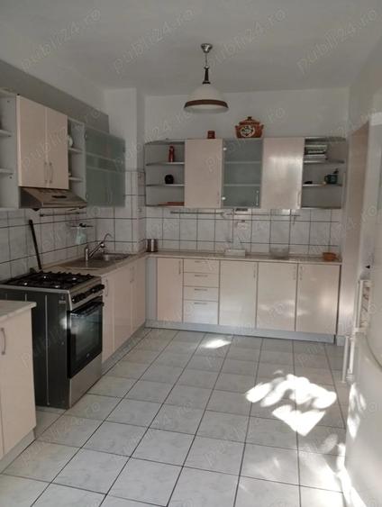 Apartament cu 2 camere decomandat în Iosia