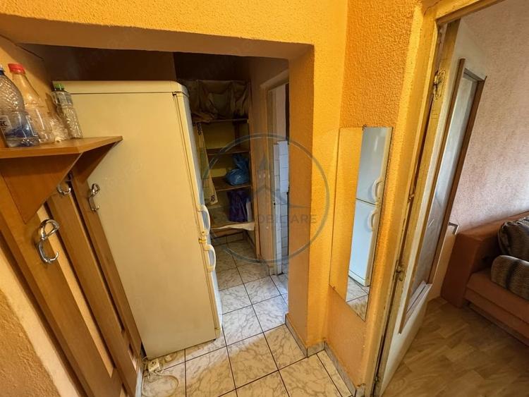 Garsonieră decomandată în Central