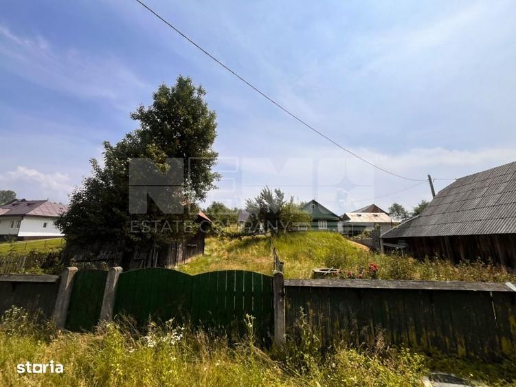 Casă cu 3 camere în Brusturi