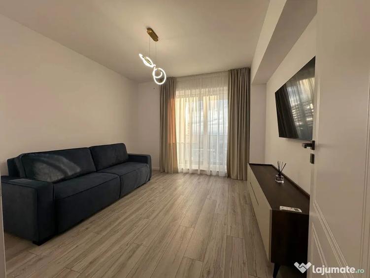 Apartament cu 3 camere semidecomandat în Copou