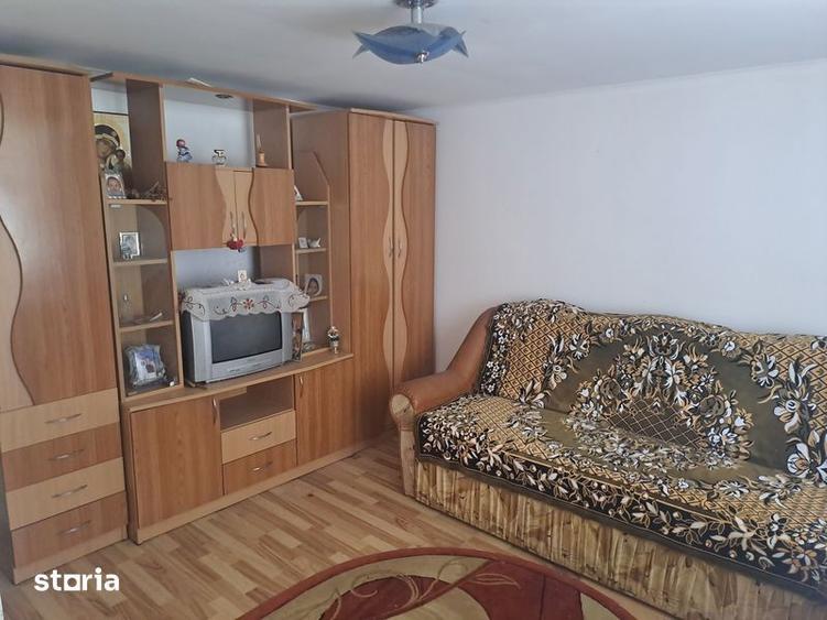Casă cu 3 camere cu Teren 70 Mp în Valea Seacă