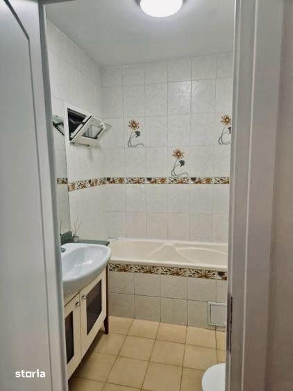 Apartament cu 3 camere decomandat, mobilat în Drumul Taberei