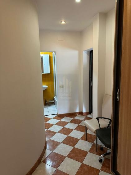 Apartament cu 4 camere decomandat, mobilat în Cotroceni