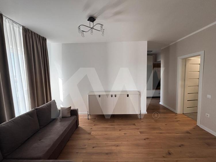 Apartament cu 3 camere semidecomandat, mobilat în Periferie