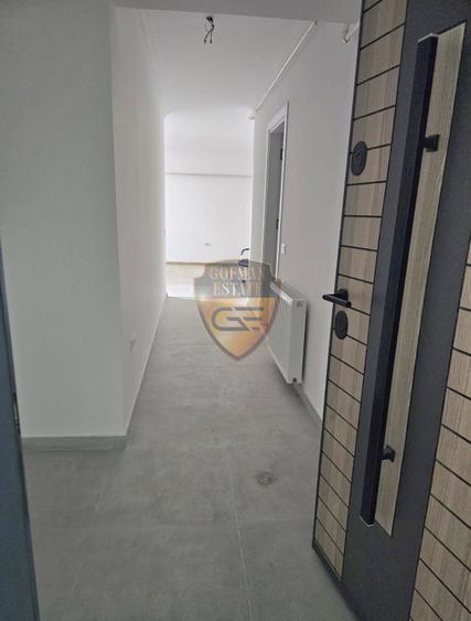 Apartament cu 3 camere decomandat în Energia