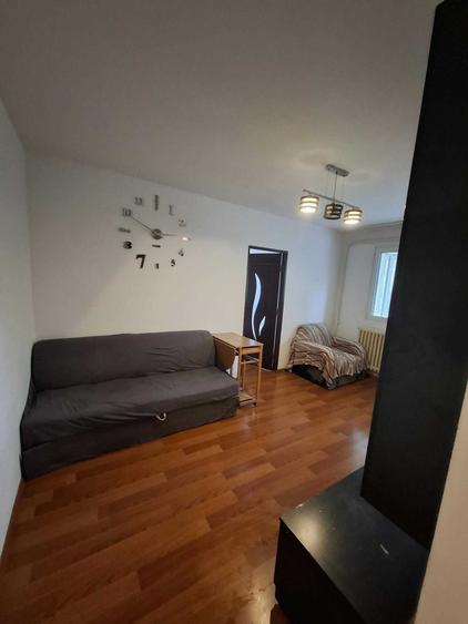 Apartament cu 2 camere nedecomandat în Tătărași