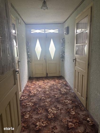 Casa de vanzare cu doua cur?i, livada ?i anexe 2600 mp - 9