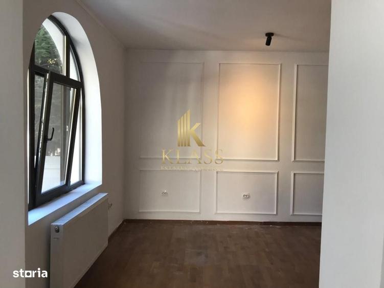 Casă cu 4 camere în Aviatorilor