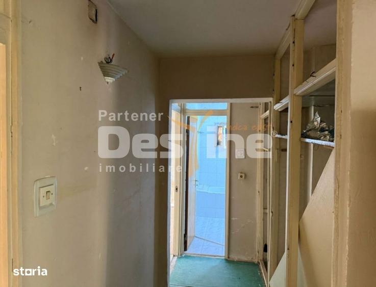 Apartament cu 4 camere decomandat în Rahova