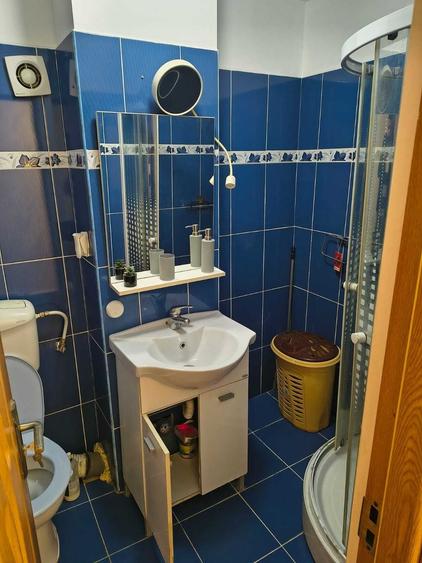 Garsonieră decomandată în Central