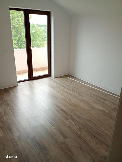 Casă cu 4 camere cu Teren 750 Mp în Exterior Vest
