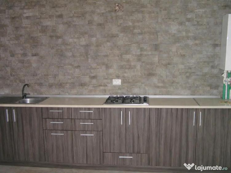 Apartament cu 4 camere decomandat în Nord