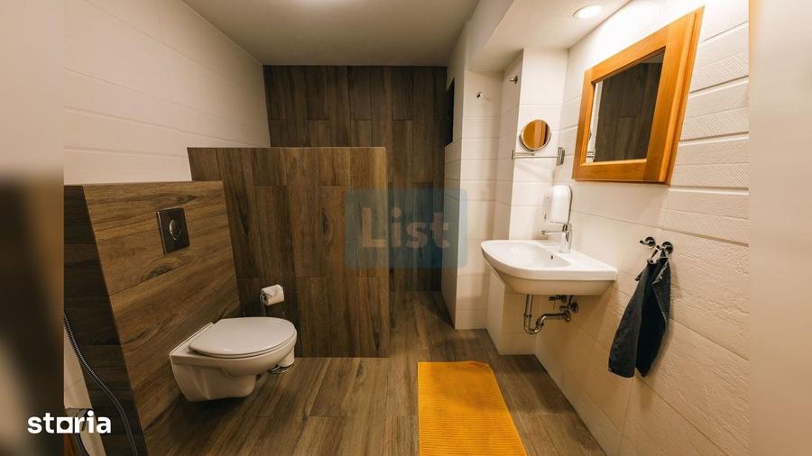 Casă cu 7 camere cu Teren 1300 Mp în Bonț