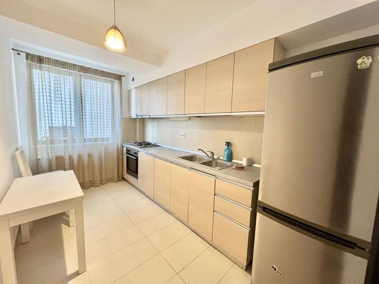 Apartament cu 3 camere, mobilat în Floreasca