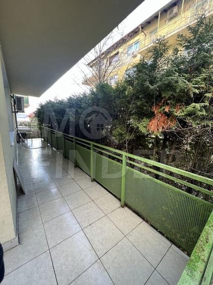 Apartament cu 2 camere semidecomandat, mobilat în Bună Ziua