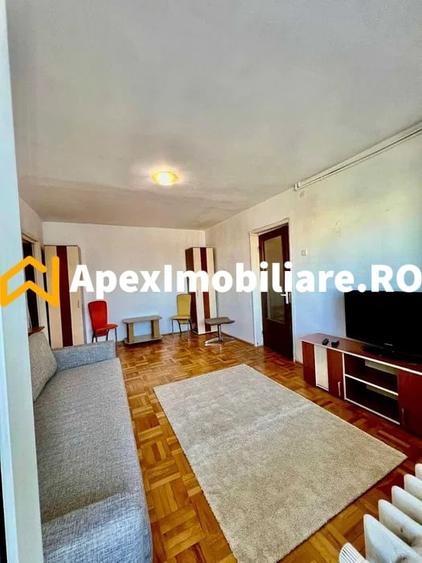 Apartament cu 2 camere semidecomandat, mobilat în Banu Manta