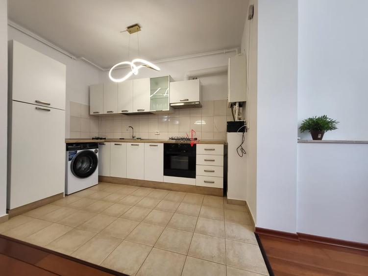 Apartament cu 2 camere decomandat în Basarabia