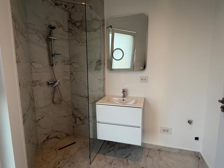 Apartament cu 3 camere decomandat în Militari