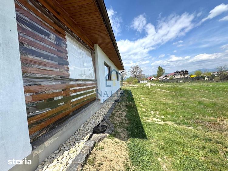 Casă cu 3 camere cu Teren 14 Mp în Recea
