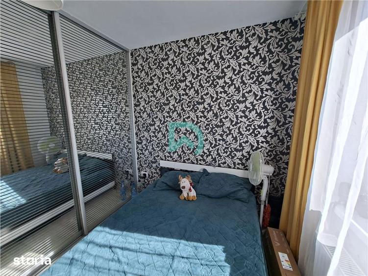 Apartament cu 3 camere în Tractorul