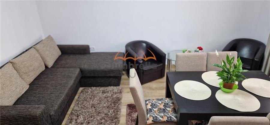 Apartament cu 3 camere decomandat în Horea