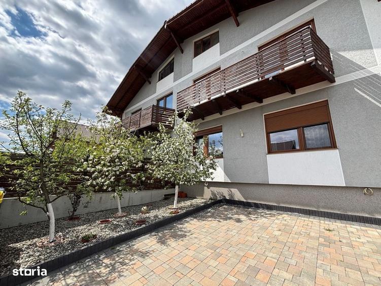 Casă cu 4 camere cu Teren 426 Mp în Central