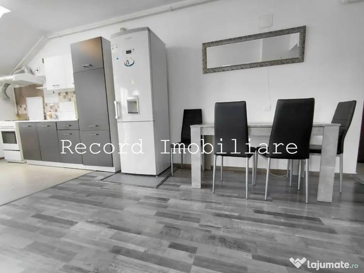 Apartament cu 3 camere semidecomandat în Florești