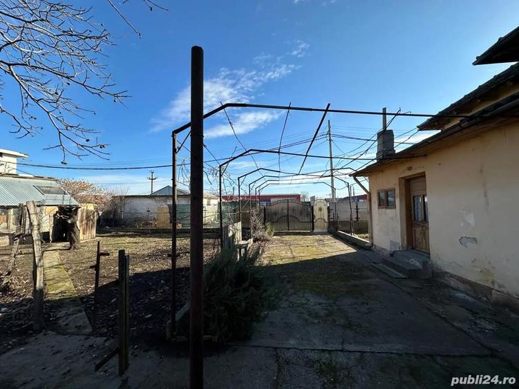 Casă cu 4 camere în Central