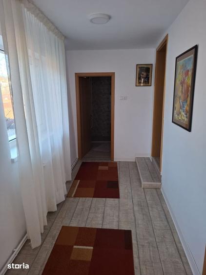 Casă cu 2 camere cu Teren 317 Mp în Schei