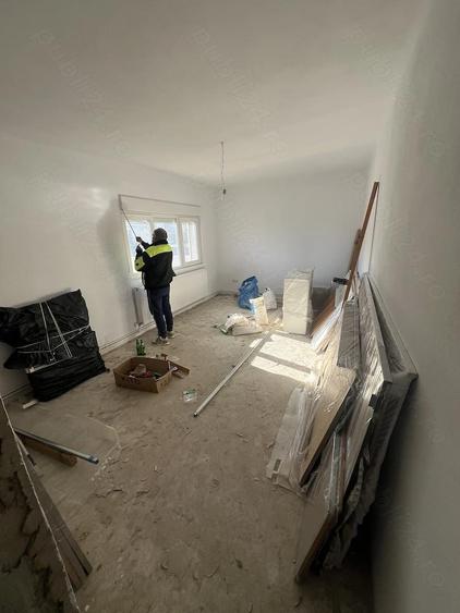 Apartament cu 3 camere nedecomandat în Central