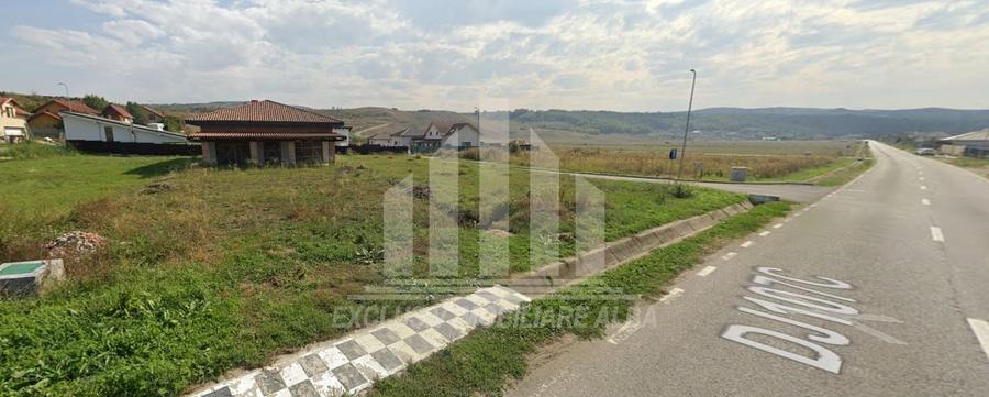 Casă individuală cu 4 camere cu Canalizare în Ciugud