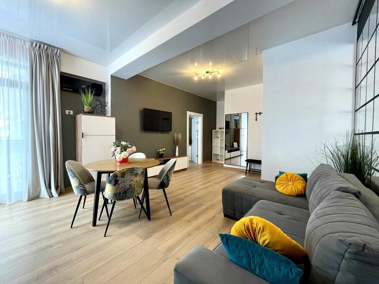 Apartament cu 3 camere semidecomandat în Nord