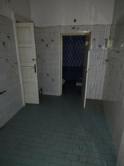 Casă cu 4 camere cu Canalizare în Cișmigiu