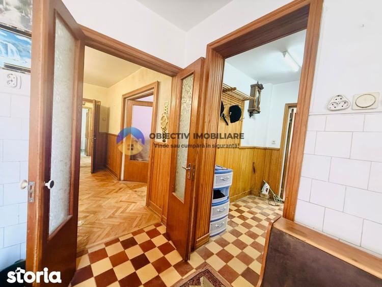 Apartament 4 camere/ 2 bai /boxa cadastrata - B-dul Traian 82 mp - 15