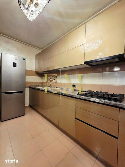 Apartament cu 3 camere în Tractorul