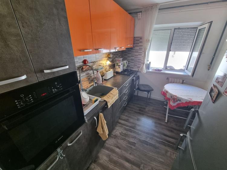 Apartament cu 3 camere circular, mobilat în Tomis Nord
