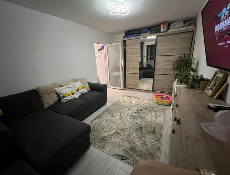 Apartament 2 Camere,Salajan,1 Decembrie 1918,Metrou,bl.1977,DECOMANDAT - 1