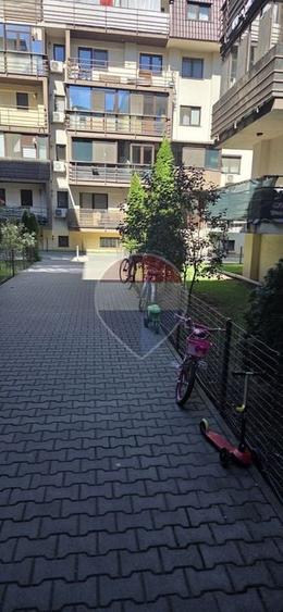Garsonieră decomandată în Central