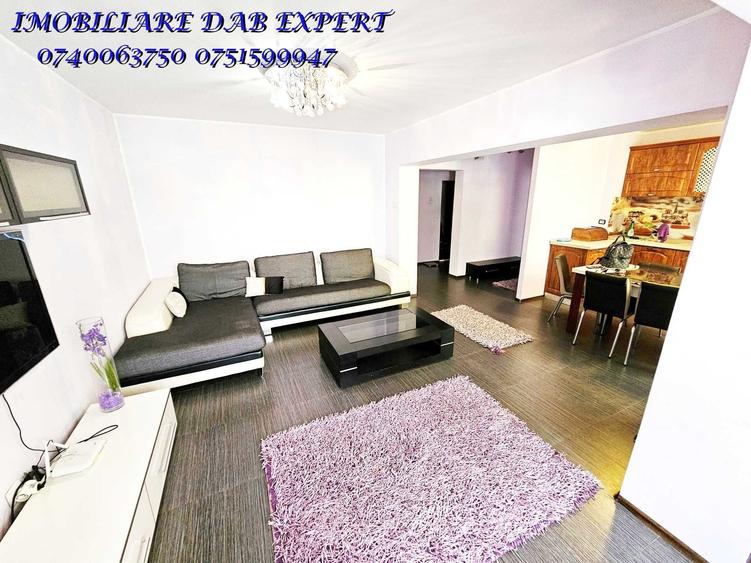 Apartament cu 3 camere decomandat în Micro 21