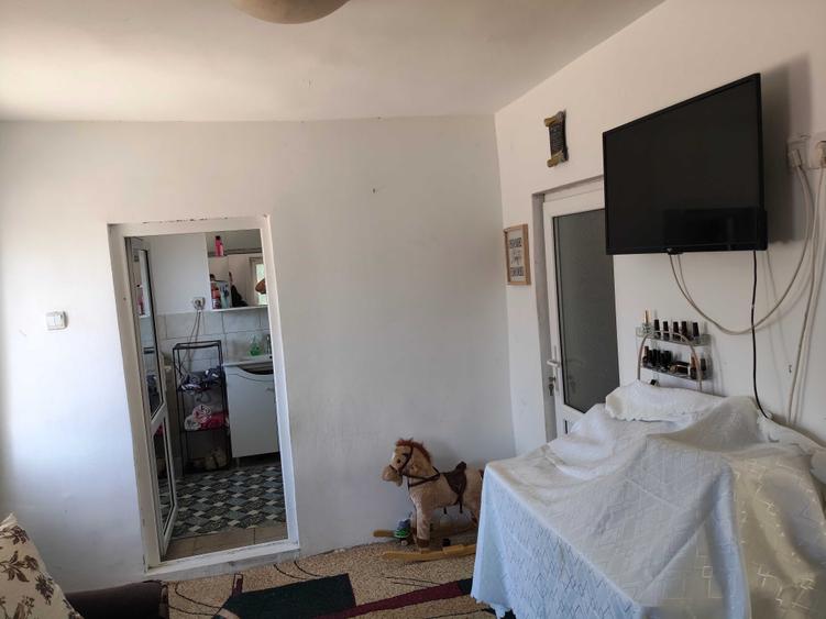 Casă cu 2 camere în Valea Cânepii