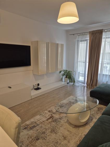 Apartament cu 2 camere decomandat în Lacul Morii