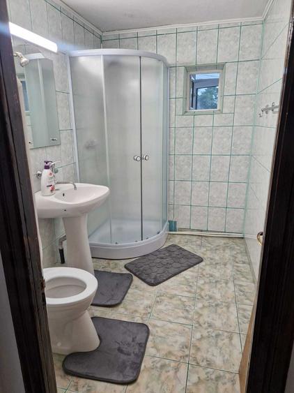 Apartament cu 3 camere decomandat în Traian