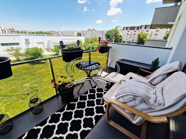 Apartament cu 2 camere semidecomandat, mobilat în Între Lacuri