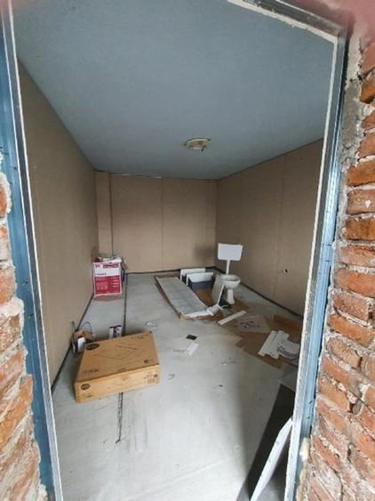 Casă individuală cu 4 camere cu Canalizare în Dragodana