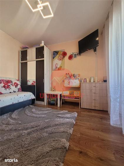 Apartament cu 3 camere, mobilat în Tomis Nord