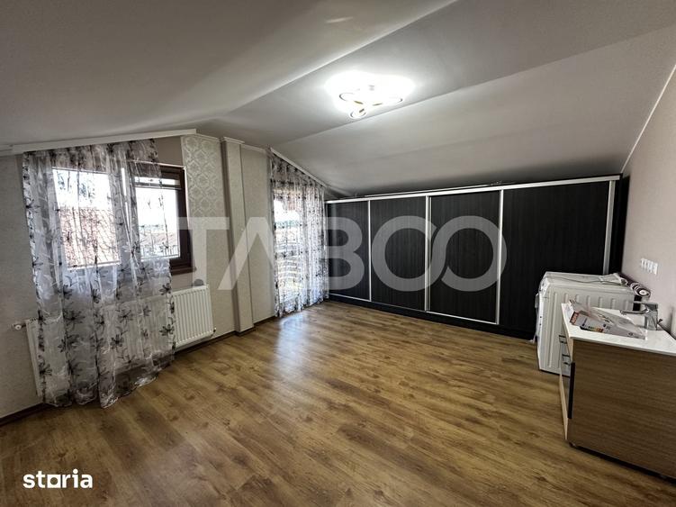 Casă cu 5 camere cu Teren 426 Mp în Central