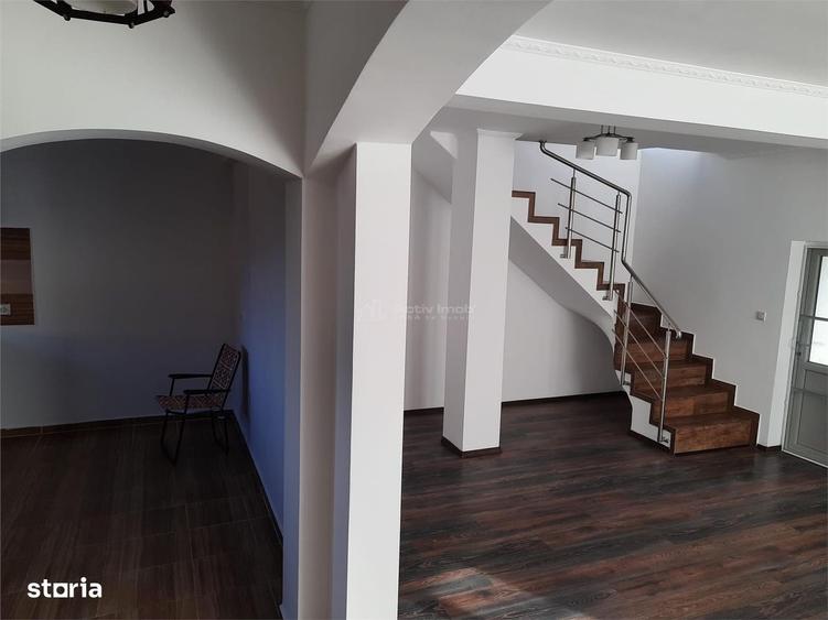 Casă cu 4 camere în Ostratu